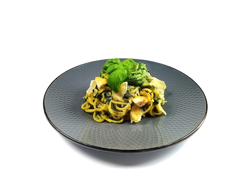 Se špenátem a kuřecím masem